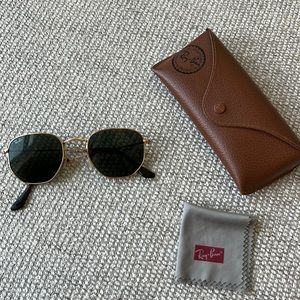 Ray-Ban / Hexagonal Flat Sunglasses / Green Classic Lens, Gold Frame